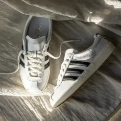 Leder Sneaker|Weiße Sneaker*Adidas Blanc W Footwear White / Core Black / Off White