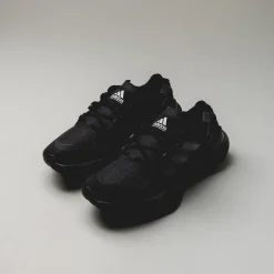 Vegane Sneaker|Laufschuhe*Adidas EQT Agravic Core Black / Core Black / EQT Blue