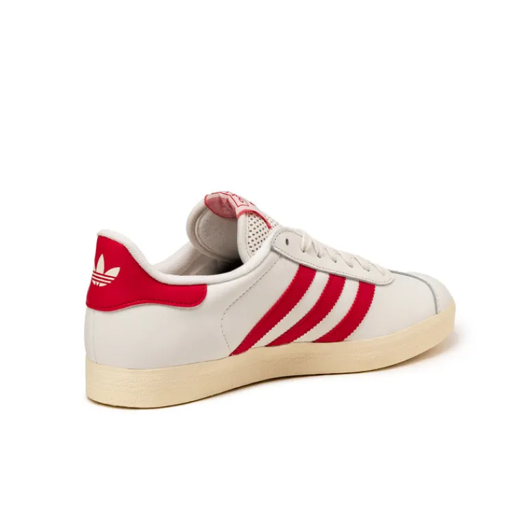 Leder Sneaker|Terrace Casual Sneaker*Adidas Gazelle Crystal White / Beta Scarlett / Crew White
