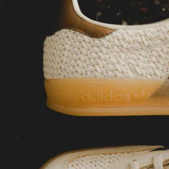 Leder Sneaker|Terrace Casual Sneaker*Adidas Gazelle Indoor W Sand Strata / Preloved Brown / Gum
