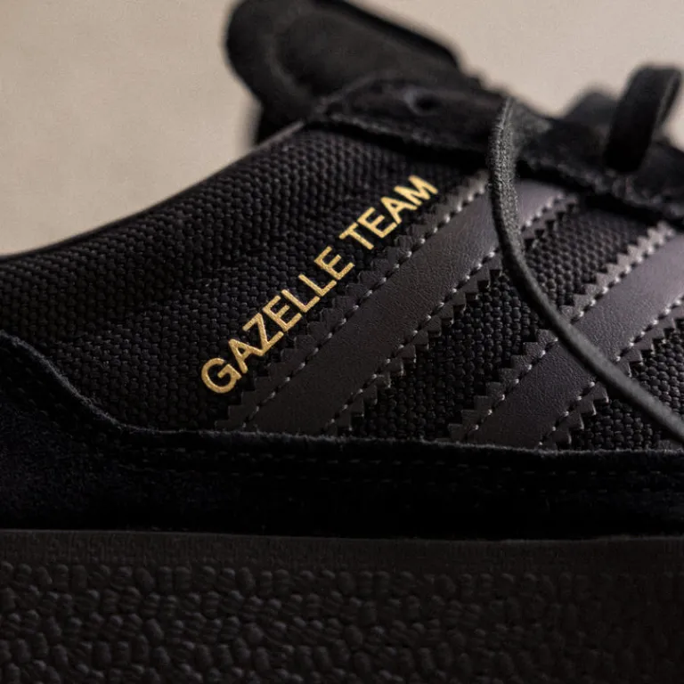 Leder Sneaker|Terrace Casual Sneaker*Adidas Gazelle Team Core Black / Carbon / Footwear White
