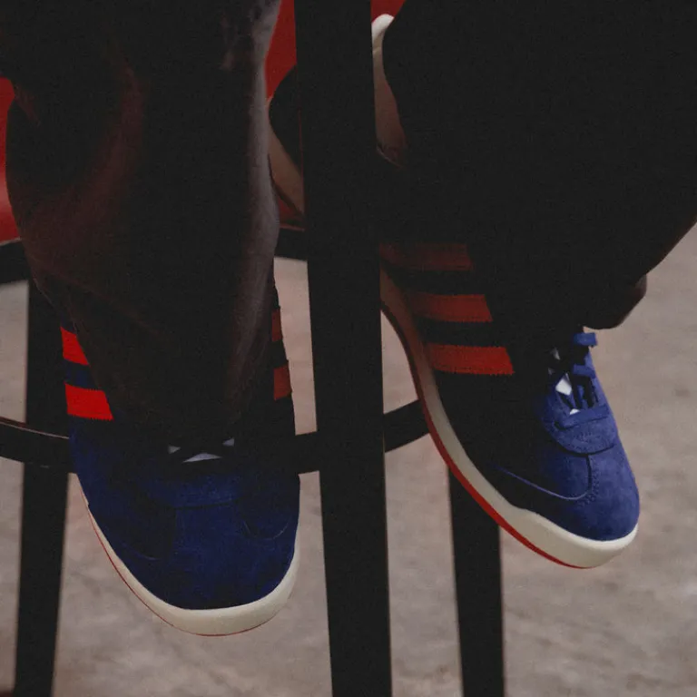Leder Sneaker|Terrace Casual Sneaker*Adidas Java Night Sky / Vivid Red / Footwear White