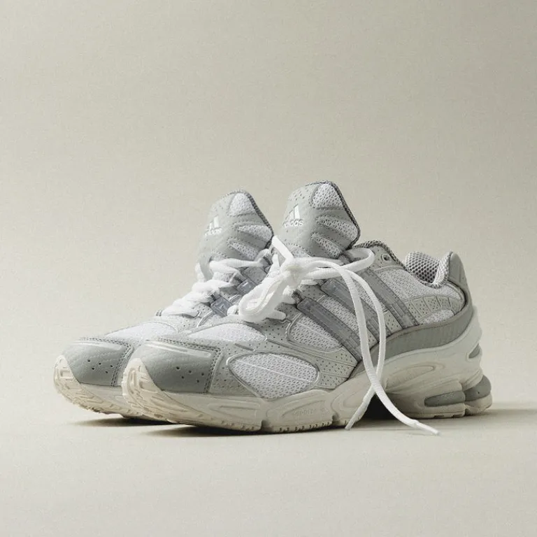 Vegane Sneaker|Weiße Sneaker*Adidas Ozweego Pro Cloud White / Silver Metallic / Core White