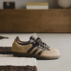 Leder Sneaker|Terrace Casual Sneaker*Adidas Samba OG Golden Beige / Dark Brown / Gum