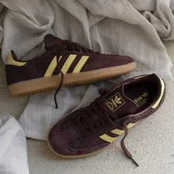 Leder Sneaker|Terrace Casual Sneaker*Adidas Samba OG W Shadow Brown / Power Yellow / Gum 3