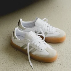 Leder Sneaker|Terrace Casual Sneaker*Adidas Sambae W Footwear White / Silver Metallic / Gum 3