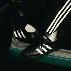 Leder Sneaker*Adidas Superstar 82 Core Black / Footwear White / Core Black