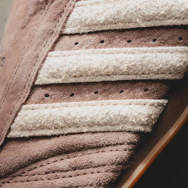 Leder Sneaker|Terrace Casual Sneaker*Adidas Taekwondo W Earth Strata / Wonder White / Gum 3