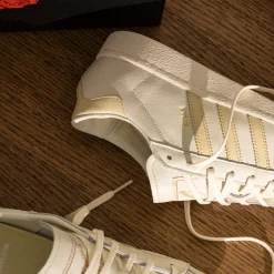 Leder Sneaker|Terrace Casual Sneaker*Adidas x Willy Chavarria Jabbar Dress Off White / Warm Vanilla / Cream White