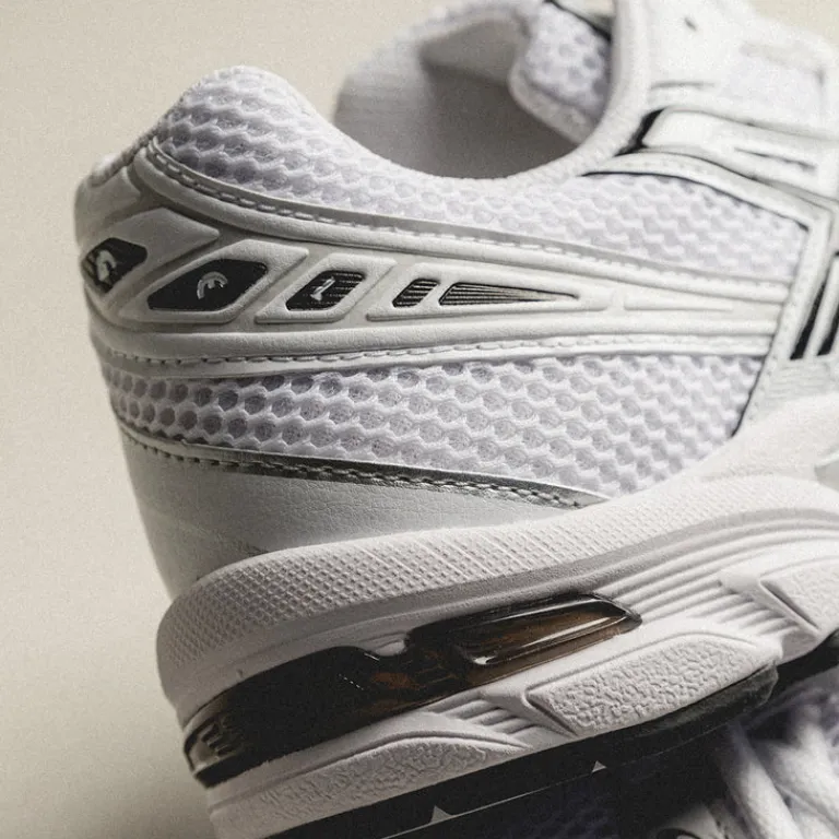 Weiße Sneaker|Retro Runner*Asics GEL-1130 White / Black