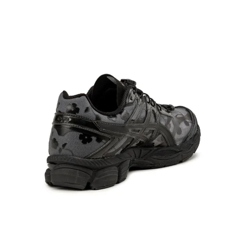 Retro Runner*Asics GEL-Cumulus 16 SSCB Black / Black