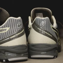 Retro Runner*Asics GEL-DS Trainer 14 Truffle Grey / Pure Silver