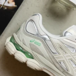 Leder Sneaker|Retro Runner*Asics GEL-NYC Cream / Fossil