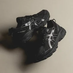Vegane Sneaker|Retro Runner*Asics GEL-Venture 6 Black / Black / Black