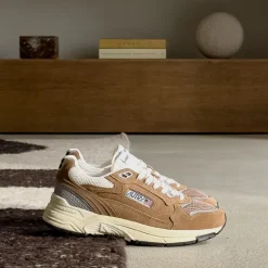 Leder Sneaker|Retro Runner*Autry Hyperway W *Suede / Mesh* Cigar / Silver