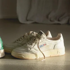 Leder Sneaker|Weiße Sneaker*Autry Medalist Goat / Scrub *Super Vintage* White