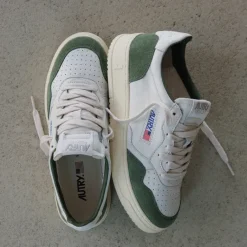 Leder Sneaker|Weiße Sneaker*Autry Medalist *Goat / Suede* White / Military
