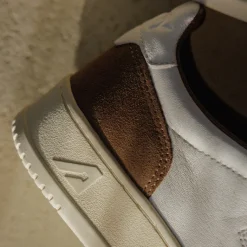 Leder Sneaker|Weiße Sneaker*Autry Medalist *Goat / Suede* White / Cigar