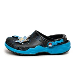 Mules & Slides|Vegane Sneaker*Crocs x Pokemon Classic Clog *Versus* Multi