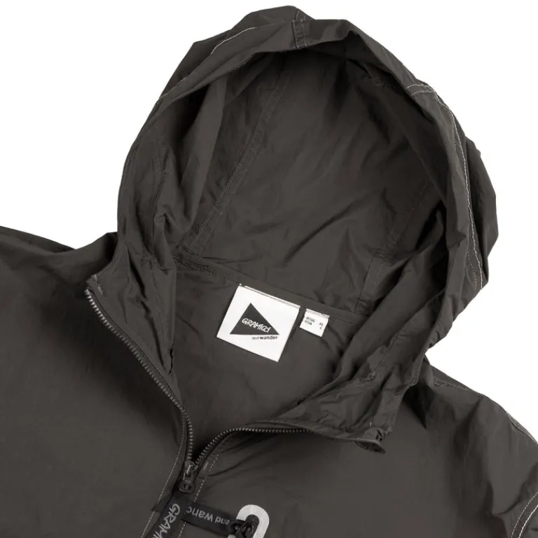 Jacken*Gramicci x And Wander Brushed Nylon Jacket Charcoal