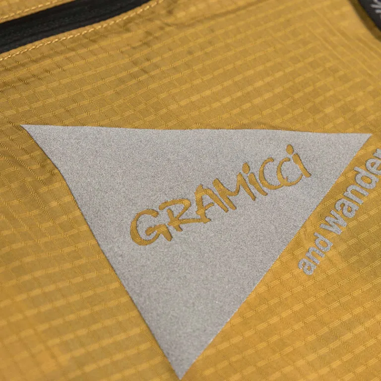 Taschen*Gramicci x And Wander Nylon Sacoche Beige