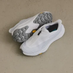 Vegane Sneaker|Outdoor Sneaker*HOKA Project Transport White / Cosmic Grey