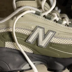 Leder Sneaker|Retro Runner*New Balance M1000MEO Dark Olivine / Sea Salt