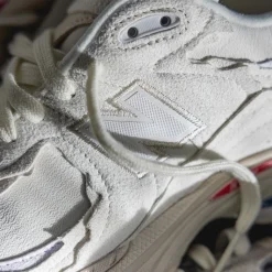 Leder Sneaker|Weiße Sneaker*New Balance M2002RDC *Protection Pack* Sea Salt