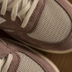 Leder Sneaker|Terrace Casual Sneaker*New Balance T500GB Landslide / Linen / New Spruce / Sea Salt