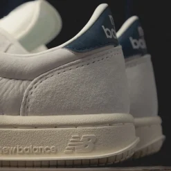 Leder Sneaker|Terrace Casual Sneaker*New Balance T500NAV Sea Salt