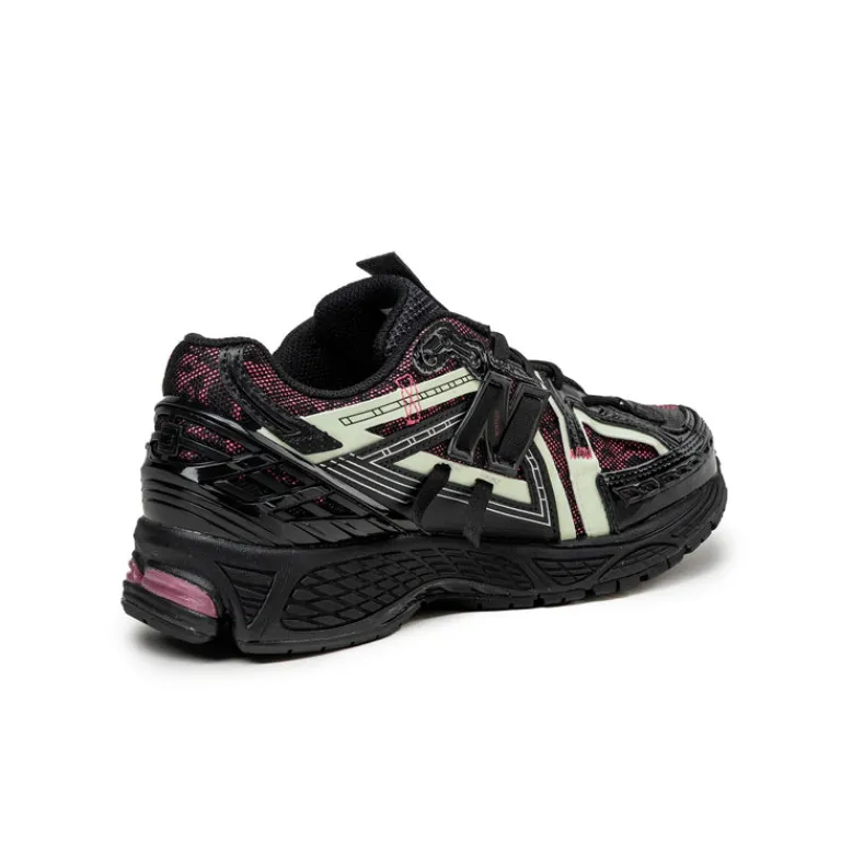 Leder Sneaker|Retro Runner*New Balance U1906AD *Glow in the Dark* Black / Dragon Berry / White