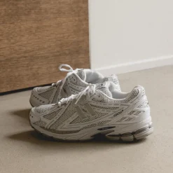 Vegane Sneaker|Weiße Sneaker*New Balance U1906RCA White / Team Royal / Silver Metallic