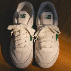 Leder Sneaker|Weiße Sneaker*New Balance URC42HG Sea Salt