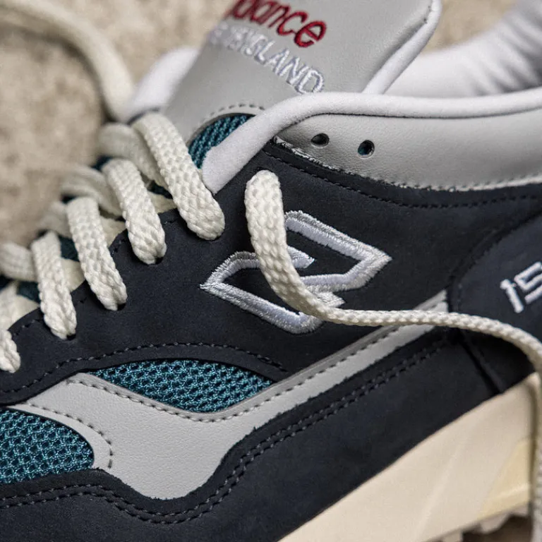 Leder Sneaker|Retro Runner*New Balance U1500VNV *Made in England* Total Eclipse / Indian Teal / Harbor Mist