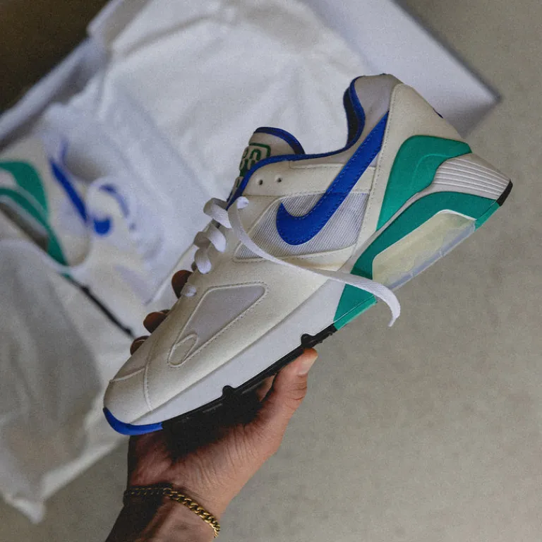 Leder Sneaker|Weiße Sneaker*Nike Air 180 White / Medium Blue / Clear Jade II / Black