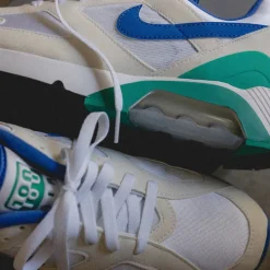 Leder Sneaker|Weiße Sneaker*Nike Air 180 White / Medium Blue / Clear Jade II / Black