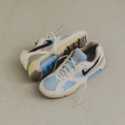 Leder Sneaker|Retro Runner*Nike Air 180 Light Khaki / Black / Team Gold / Psychic Blue