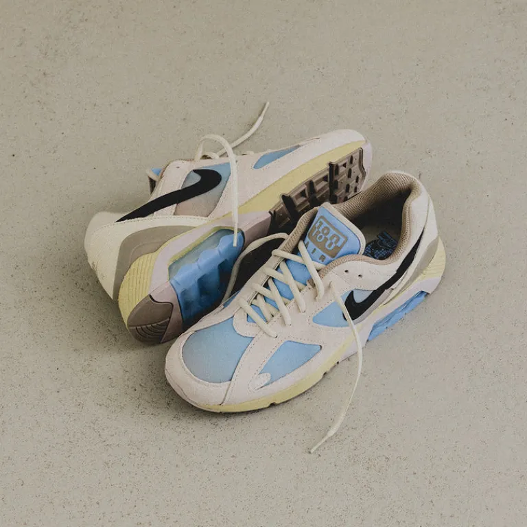 Leder Sneaker|Retro Runner*Nike Air 180 Light Khaki / Black / Team Gold / Psychic Blue