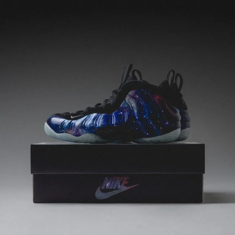Leder Sneaker|High-Top Sneaker*Nike Air Foamposite One QS *Galaxy* Obsidian / Anthracite / Black
