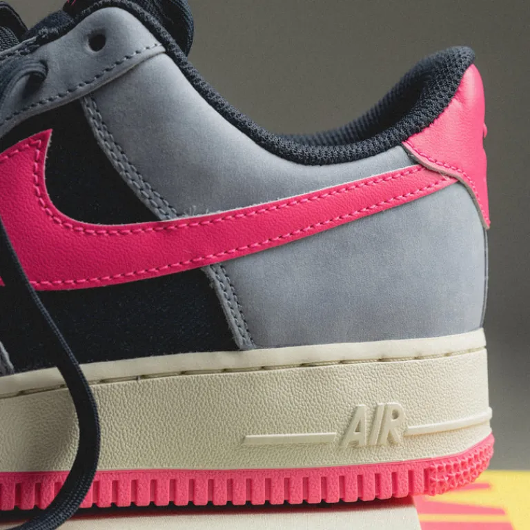 Leder Sneaker*Nike Air Force 1 '07 Dark Obsidian / Pink Blast / Ashen Slate