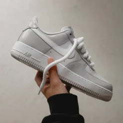 Leder Sneaker*Nike Air Force 1 '07 LV8 Wolf Grey / White / Vast Grey