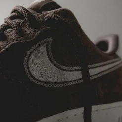 Leder Sneaker*Nike Air Force 1 '07 LV8 Mink Brown / Sail