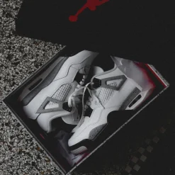 High-Top Sneaker|Leder Sneaker*Jordan Nike Air 4 Retro *White Cement* Summit White / Fire Red / Tech Grey / Black