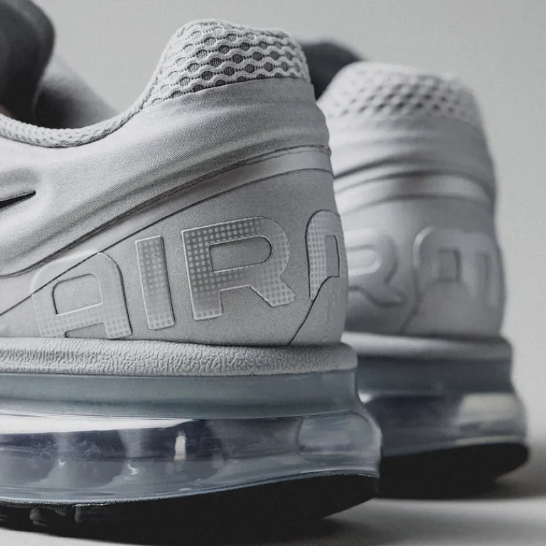 Vegane Sneaker|Retro Runner*Nike Air Max 2013 Metallic Silver / Metallic Silver / Black