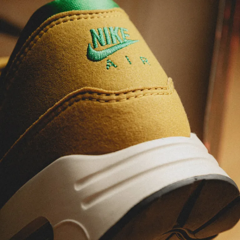 Retro Runner*Nike Air Max 1 '86 OG *Big Bubble* *Powerwall BRS* Classic Green / Ember Glow / Olive Grey