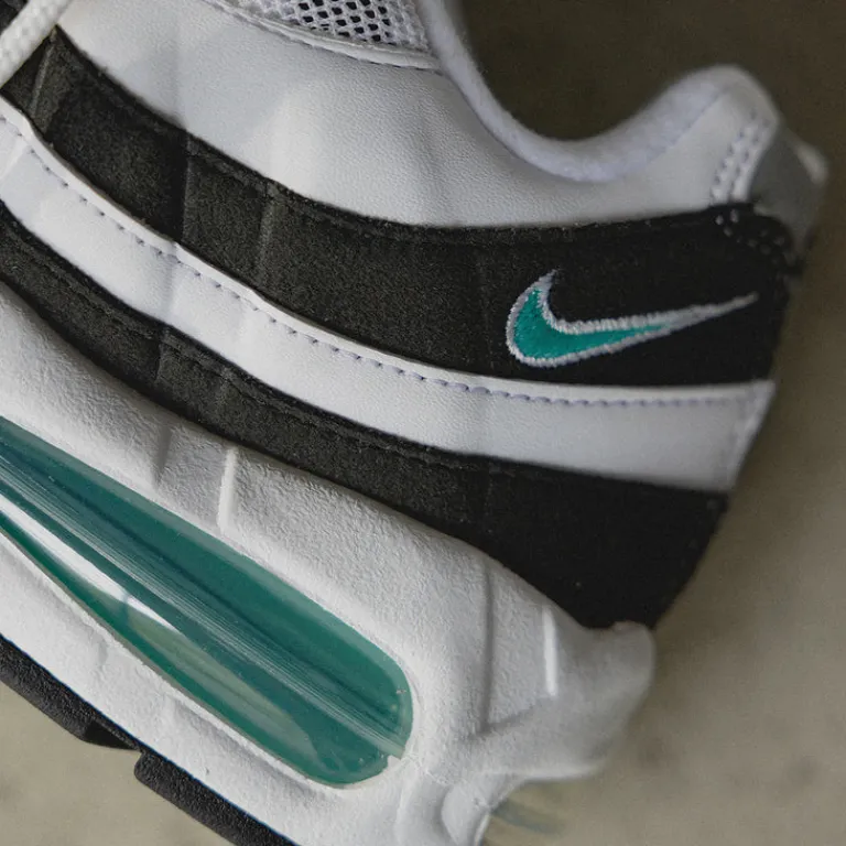 Leder Sneaker|Retro Runner*Nike Air Max 95 OG *Black Border* White / Hyper Jade / Black / Metallic Silver