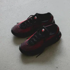 Vegane Sneaker|Retro Runner*Nike Air Max DN Black / Black / Black / Bright Crimson
