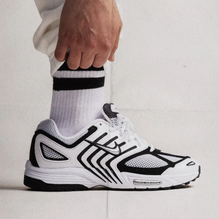 Leder Sneaker|Weiße Sneaker*Nike Air Pegasus 2005 White / Metallic Silver / Black