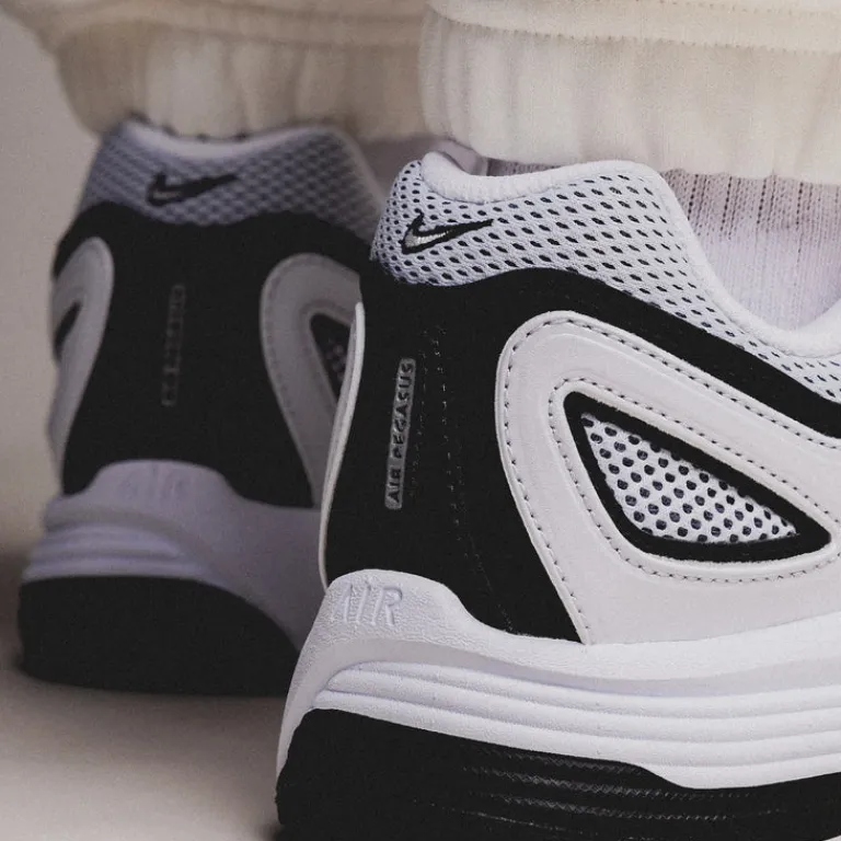 Leder Sneaker|Weiße Sneaker*Nike Air Pegasus 2005 White / Metallic Silver / Black