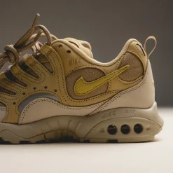 Leder Sneaker|Outdoor Sneaker*Nike Air Terra Humara SP Sesame / Saturn Gold / Sanddrift